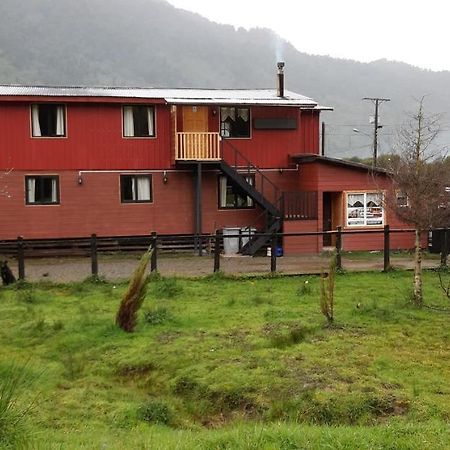 Cabanas Robinson Puerto Puyuguapi Eksteriør billede