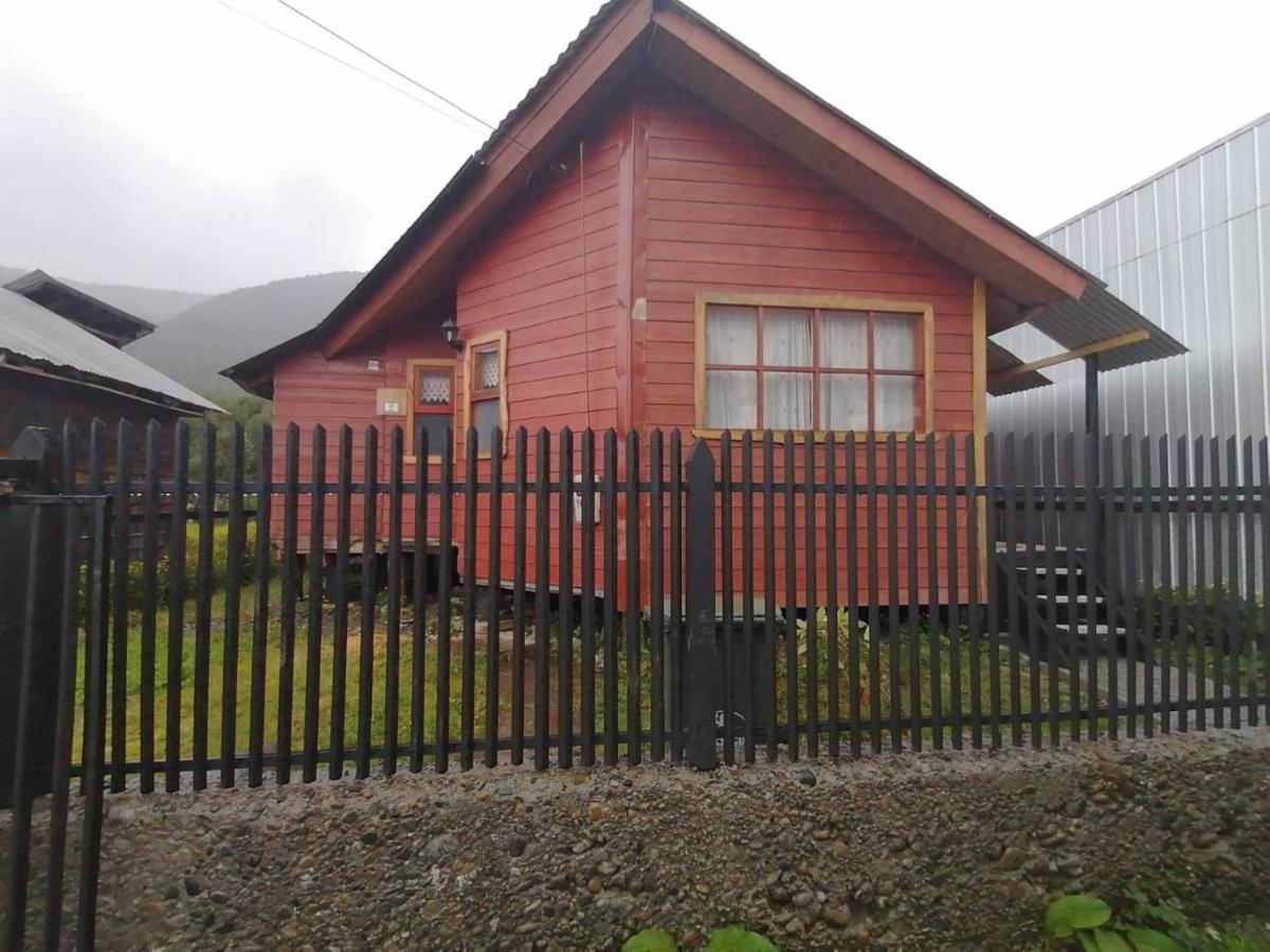 Cabanas Robinson Puerto Puyuguapi Eksteriør billede